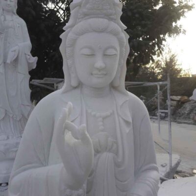 Tượng phật quan âm bằng đá