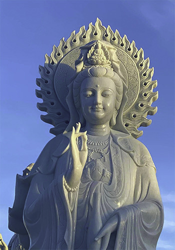 Tượng Phật đá